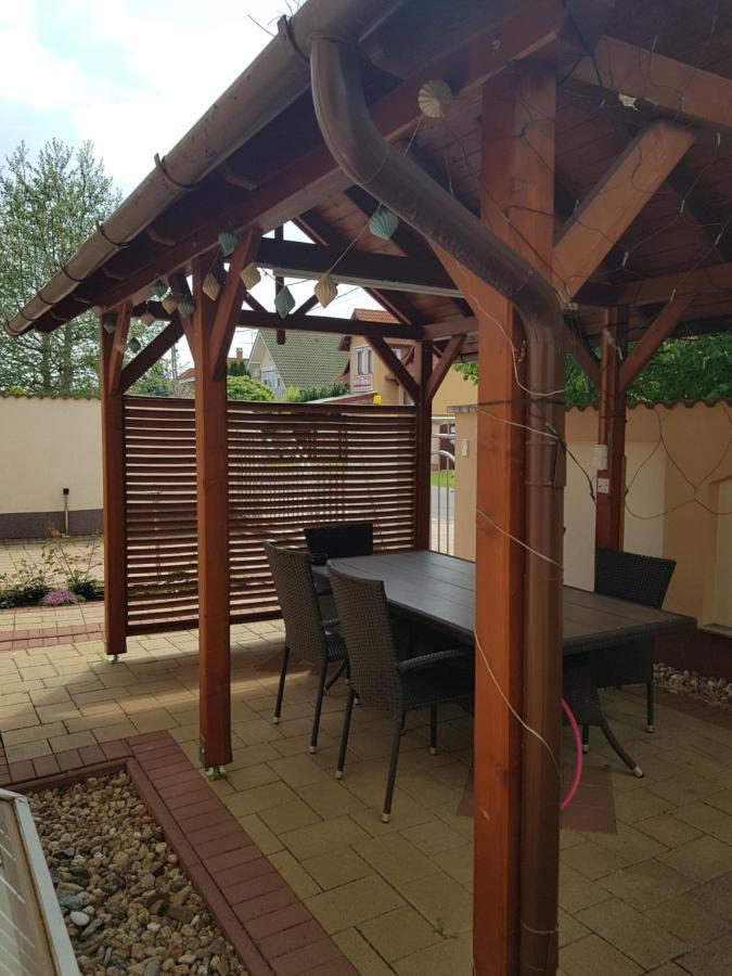 Elek Apartmanhaz Хайдусобосло Экстерьер фото